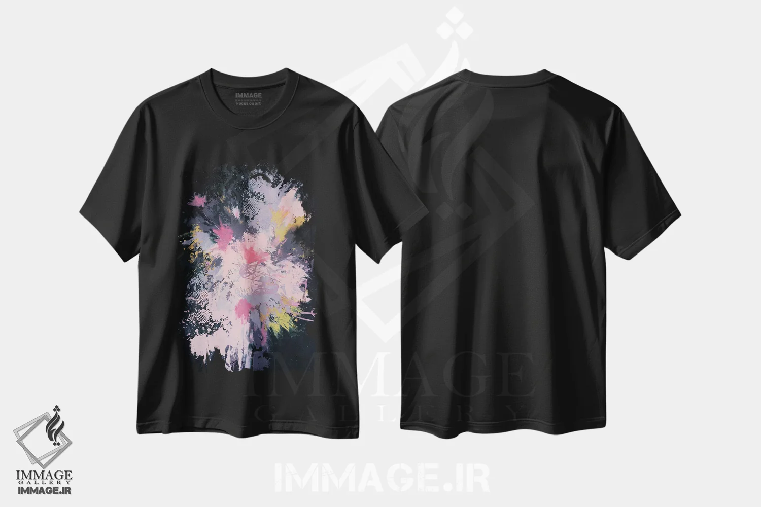 تیشرت مشکی طرح دار رهایی مشت خالص اثر لورا مِی دوریس | فروشگاه ایماژ