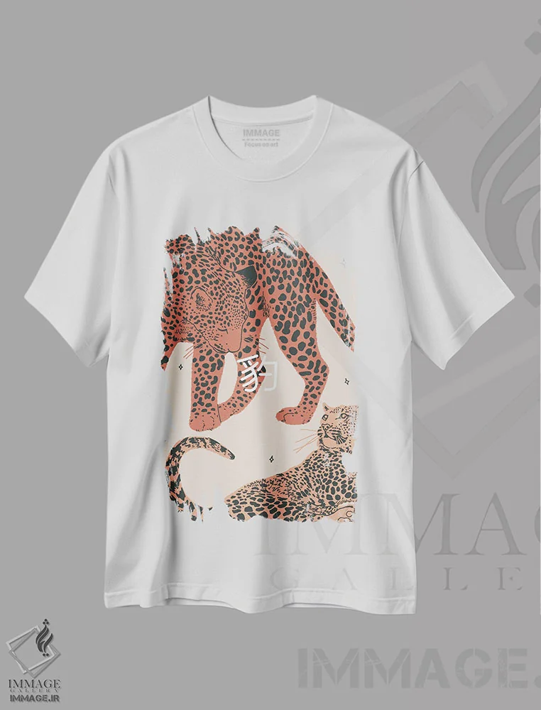 تیشرت سفید طرح دار پلنگ ها، انیمه اثر لوسی میشل | immage.ir