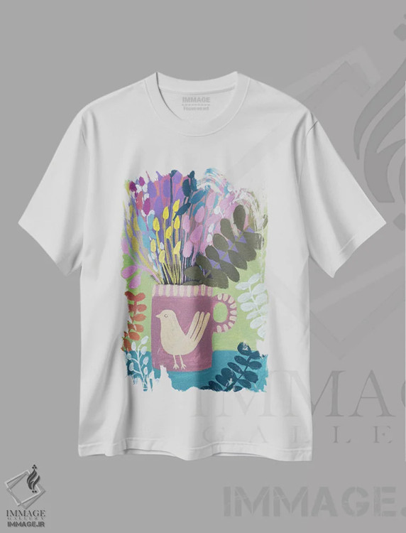 تیشرت سفید طرح دار فنجان صورتی با گل ها، دکور بوهمی اثر لنکا اشتسنا | immage.ir