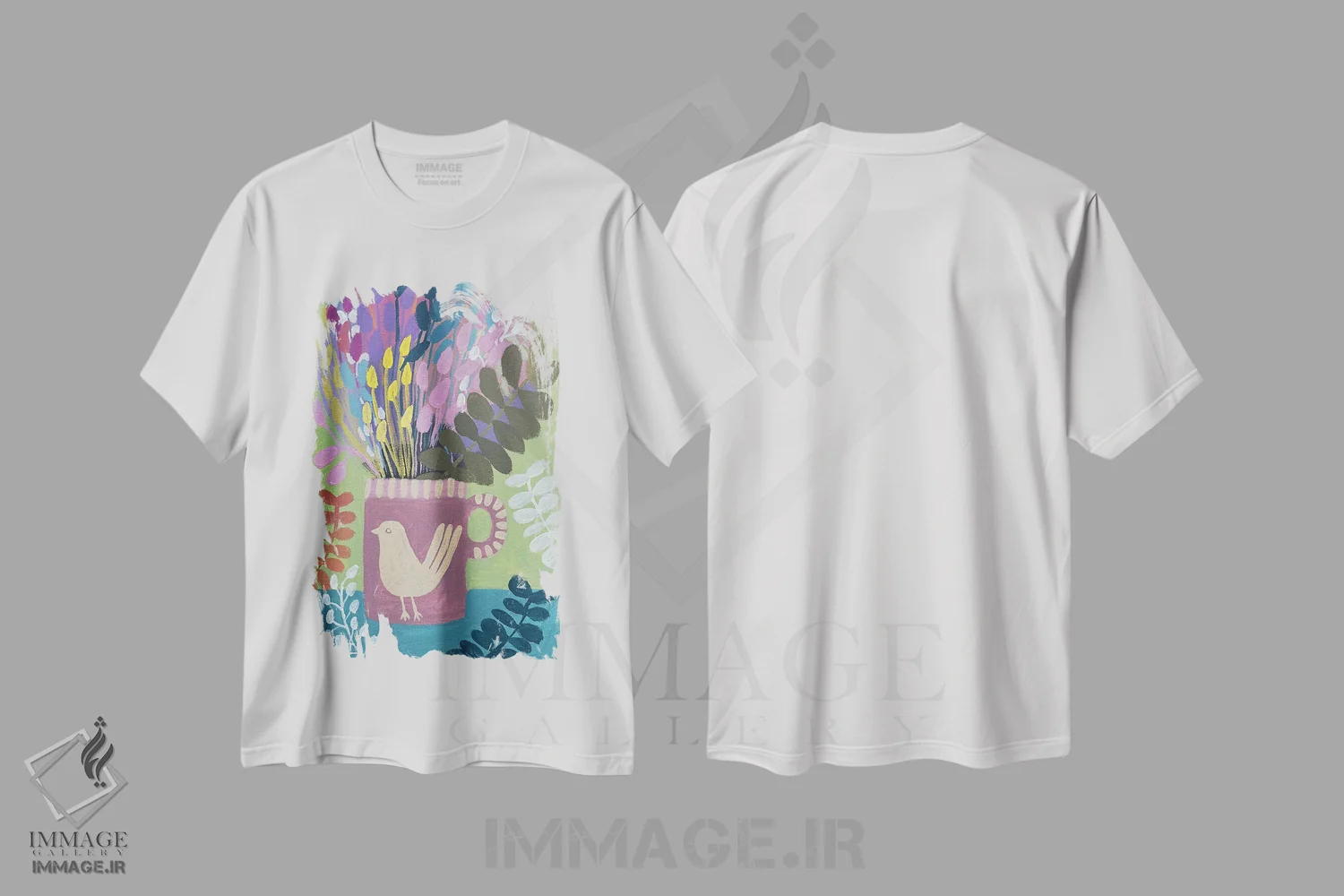 تیشرت سفید طرح دار فنجان صورتی با گل ها، دکور بوهمی اثر لنکا اشتسنا | immage.ir