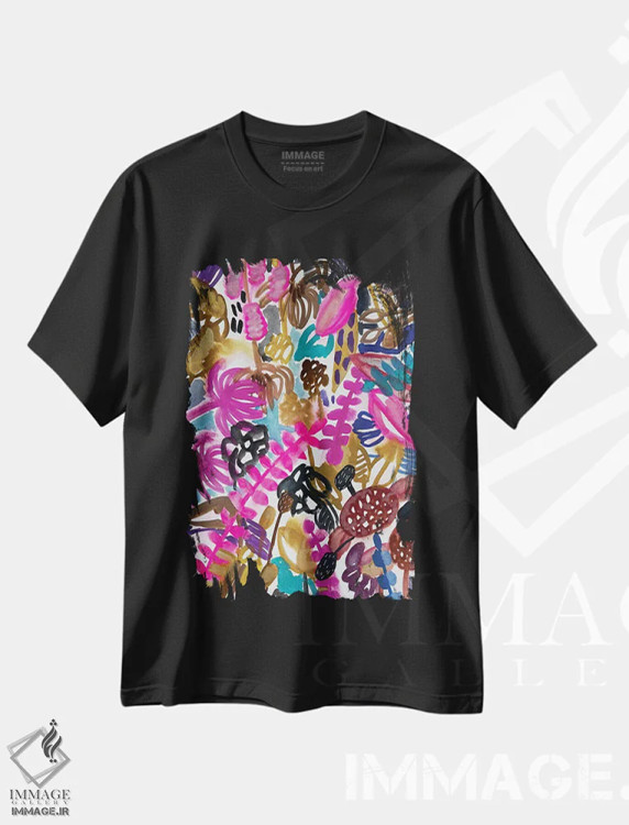 تیشرت مشکی طرح دار گل ها یک، دکور بوهمی اثر لنکا اشتسنا | immage.ir