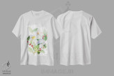 تیشرت سفید طرح دار "دسته گل کریسمس I"، دکور تعطیلات اثر لِینی لورث | immage.ir