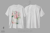 تیشرت سفید طرح دار "شکوفه های بهاری صورتی I"، دکور معاصر اثر لِینی لورث | immage.ir
