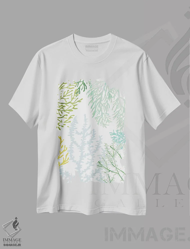 تیشرت سفید طرح دار "مرجان عمودی جوانه دار II"، دکور ساحلی اثر لِینی لورث | immage.ir