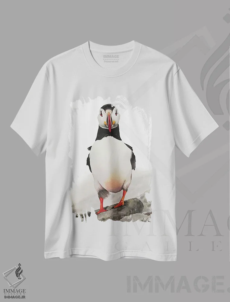 تیشرت سفید طرح دار "پافین"، هنر فاخر معاصر اثر لیزا لنون | immage.ir