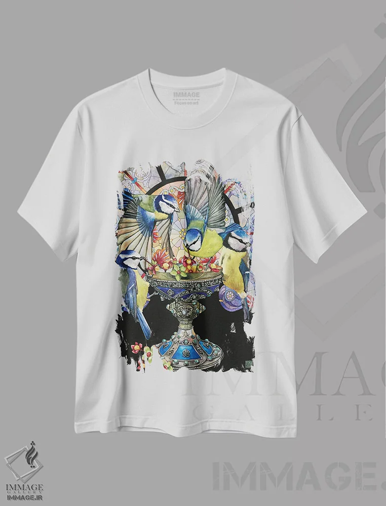تیشرت سفید طرح دار "هایپریون"، هنر فاخر معاصر اثر لیزا لنون | immage.ir