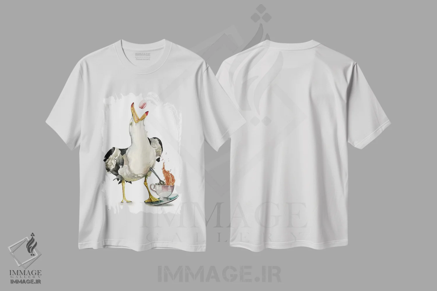 تیشرت سفید طرح دار "حرکات شیطنت آمیز مرغ دریایی"، هنر فاخر معاصر اثر لیزا لنون | immage.ir