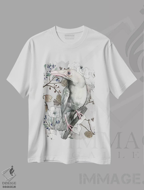 تیشرت سفید طرح دار "کلاغ سفید"، هنر فاخر معاصر اثر لیزا لنون | immage.ir
