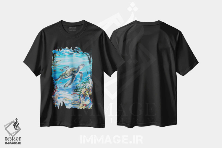 تیشرت مشکی طرح دار "مسافران رایگان"، دکور ساحلی اثر لیندا اولسن | فروشگاه ایماژ