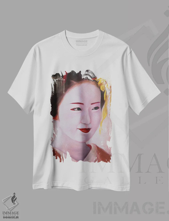 تیشرت سفید طرح دار لطافت. پرتره گیشا در کیمونو، دکور معاصر اثر جین لانتسمن | فروشگاه ایماژ