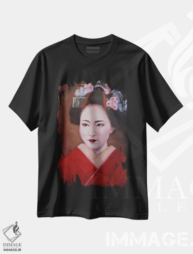 تیشرت مشکی طرح دار پرتره گیشا در کیمونو، دکور معاصر اثر جین لانتسمن | فروشگاه ایماژ