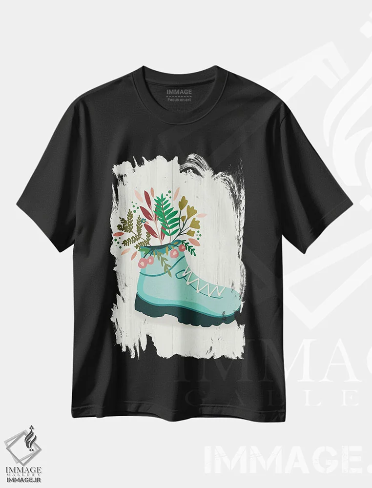 تیشرت مشکی طرح دار "چکمه های گلدار"، دکور روستایی اثر لوییز آلن | فروشگاه ایماژ