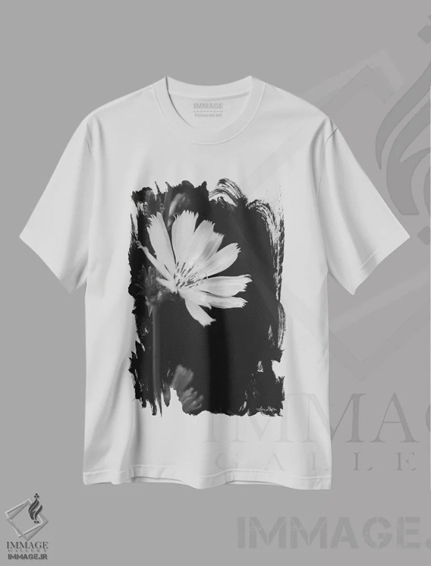 تیشرت سفید طرح دار آرزوهای گلبرگی، عکاسی سیاه و سفید اثر لری دیتِر | فروشگاه ایماژ