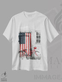 تیشرت سفید طرح دار دوچرخه میهن پرستانه، دکور آمریکایی اثر لری دیتِر | فروشگاه ایماژ