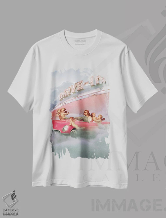 تیشرت سفید طرح دار "پارکینگ مقدس"، هنر دیجیتال اثر یوناس لوس | فروشگاه ایماژ