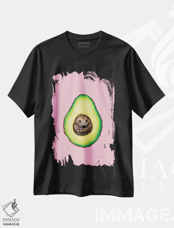 تیشرت مشکی طرح دار "جوجه تیغی آواکادو"، عکاسی ترکیبی اثر یوناس لوس | immage.ir