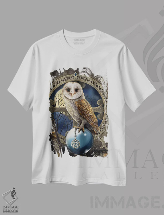 تیشرت سفید طرح دار – تیشرت هنری ,"نگهدارنده طلسم" اثر لیزا پارکر immage.ir