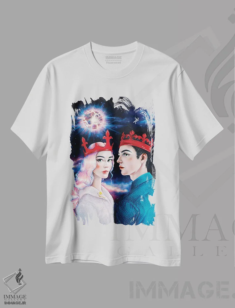 تیشرت سفید طرح دار – تیشرت فضایی ,برتر اثر لیوا پاکالنه فانلی فروشگاه ایماژ