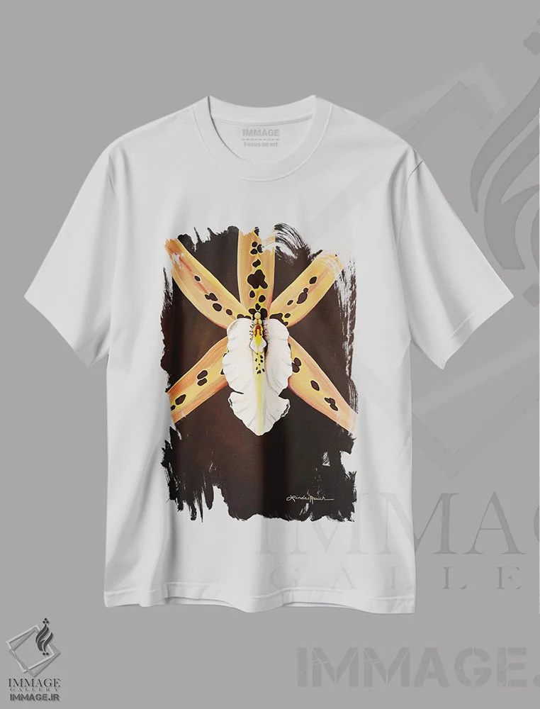 تیشرت سفید طرح دار – تیشرت هنری ,ملکه آفریقایی اثر لیندا راوچ فروشگاه ایماژ