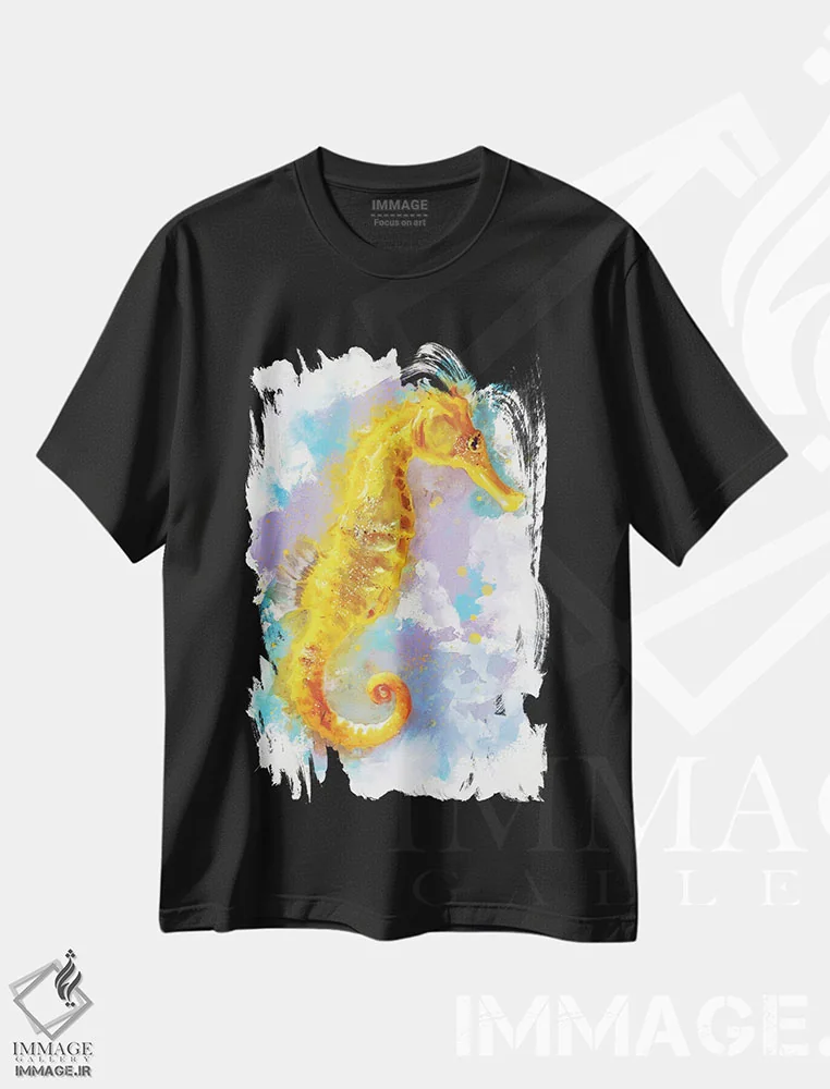 تیشرت مشکی طرح دار – تیشرت طبیعت ,اسب دریایی اثر لوییز گلبی فروشگاه ایماژ