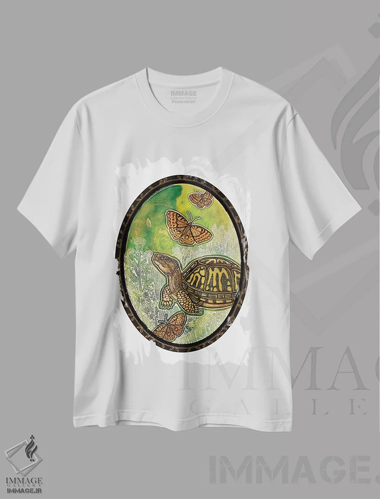 تیشرت سفید طرح دار – تیشرت طبیعت ,تعقیب پروانه های فریتیلاری اثر لینت شلی immage.ir