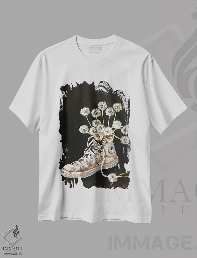 تیشرت سفید طرح دار – تیشرت طبیعت ,قاصدک ها اثر لنا اسمیرنُوا immage.ir