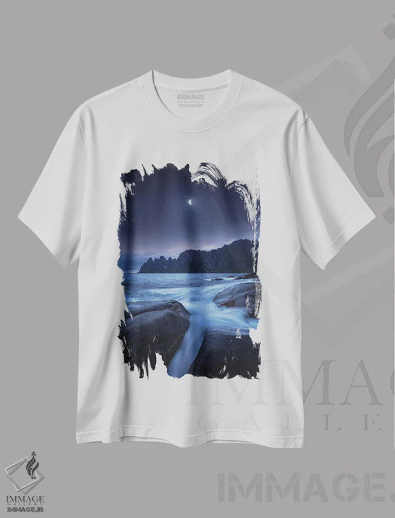 تیشرت سفید طرح دار – تیشرت منظره ,ماه تونگنست اثر لاری لوهی immage.ir