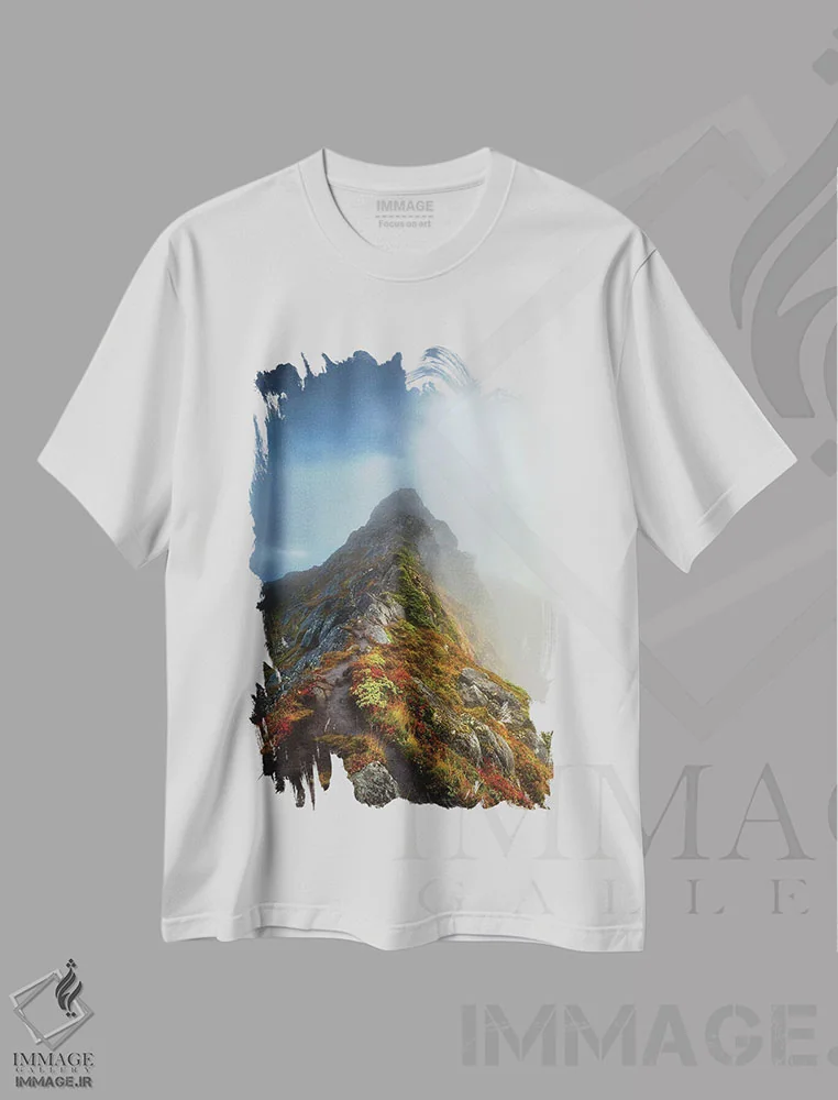 تیشرت سفید طرح دار – تیشرت طبیعت ,کوه مه آلود اثر لاری لوهی فروشگاه ایماژ