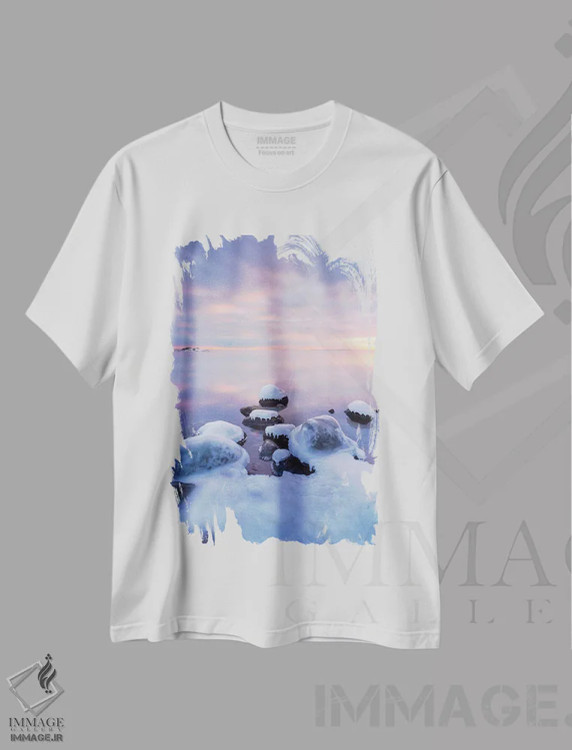 تیشرت سفید طرح دار – تیشرت منظره ,پوشیده از یخ اثر لاری لوهی immage.ir