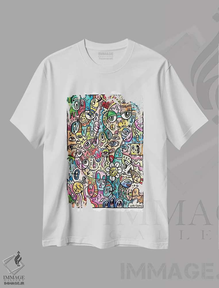 تیشرت سفید طرح دار – تیشرت گرافیکی ,خط خطی رنگی اثر لوک کرامپ فروشگاه ایماژ