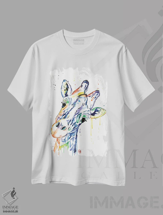 تیشرت سفید طرح دار – تیشرت هنری حیوانات ,زرافه کنجکاو اثر لیزا وایت هاوس immage.ir
