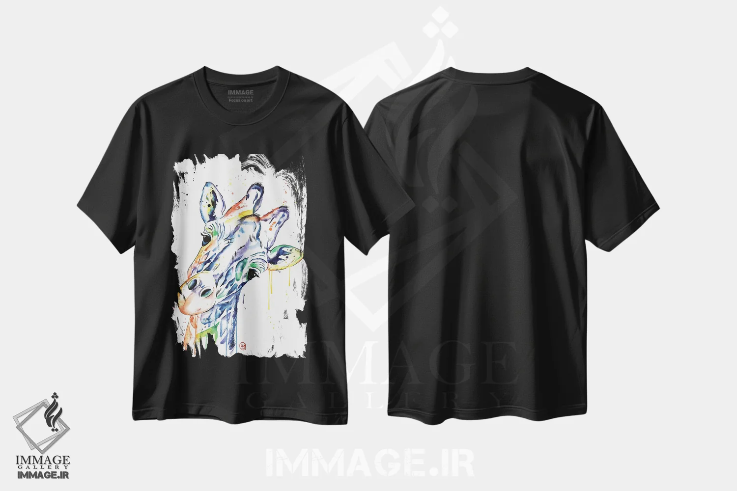 تیشرت مشکی طرح دار – تیشرت هنری حیوانات ,زرافه کنجکاو اثر لیزا وایت هاوس فروشگاه ایماژ