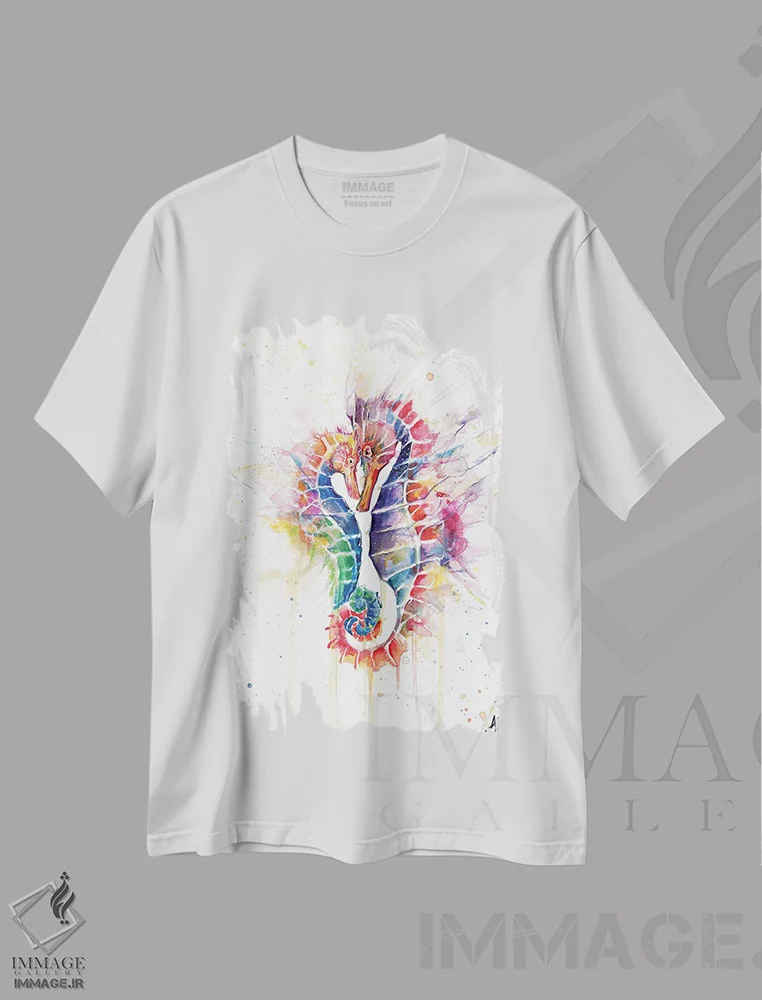 تیشرت سفید طرح دار – تیشرت طبیعت ,اسب های دریایی سرخوش اثر مارک آلانته فروشگاه ایماژ