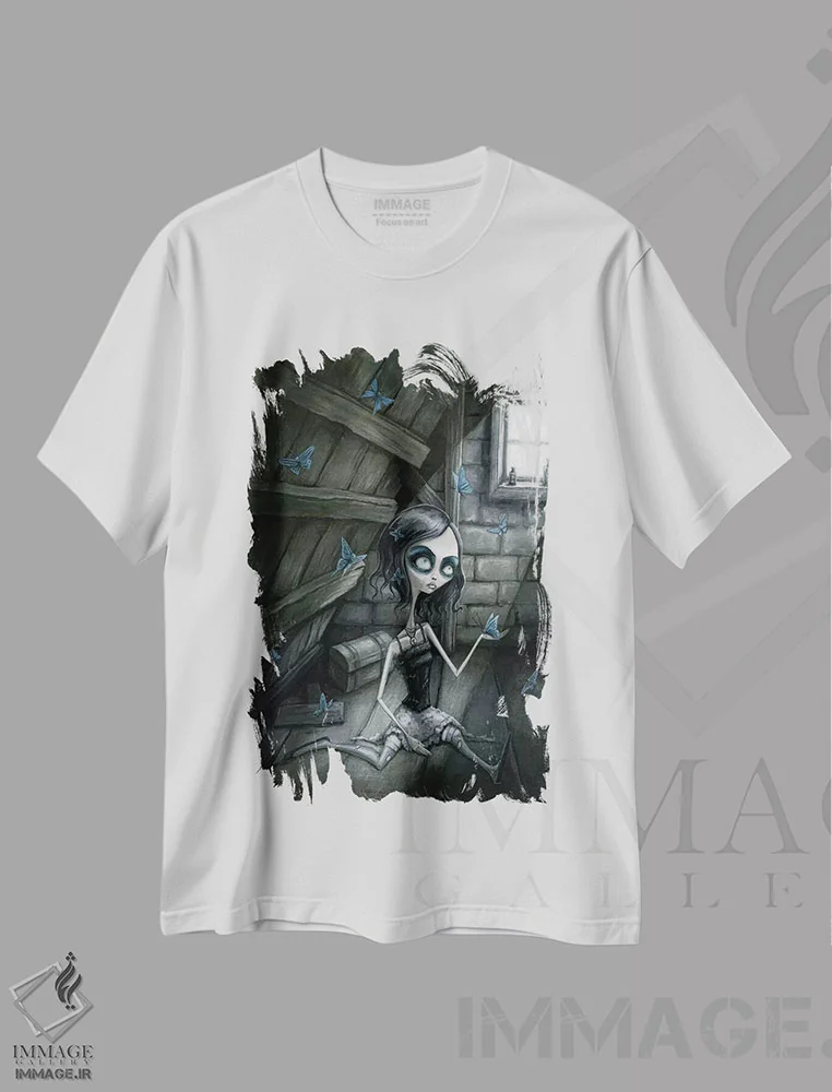 تیشرت سفید طرح دار – تیشرت فانتزی ,پروانه ها در زیرشیروانی اثر مگان ماژوسکی immage.ir