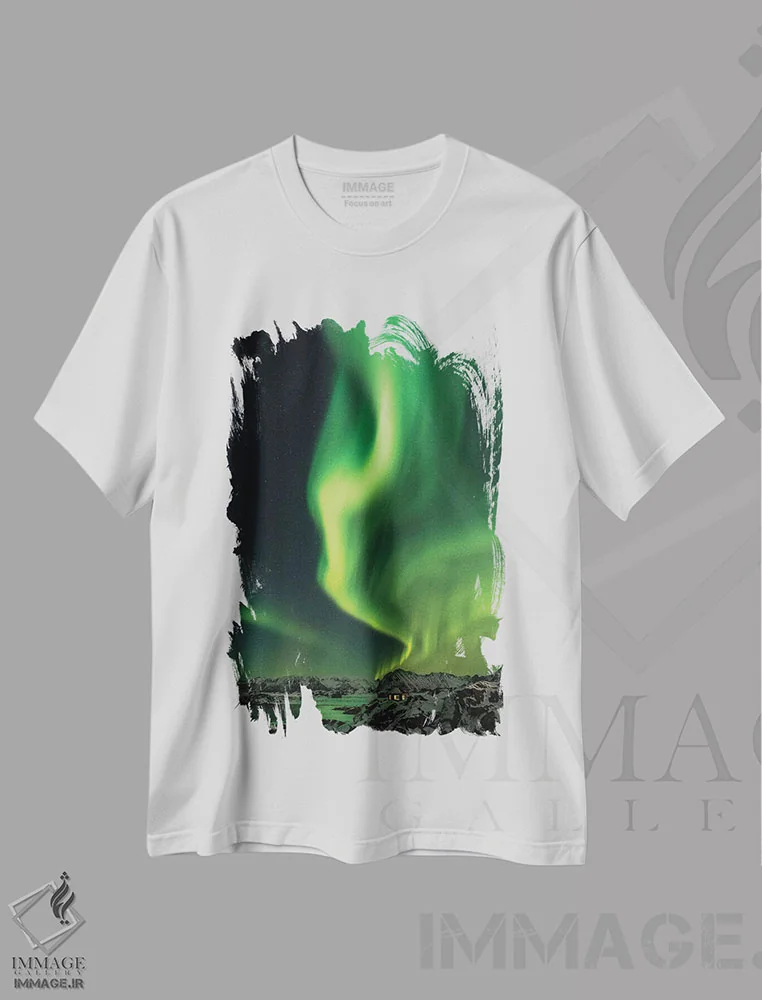 تیشرت سفید طرح دار – تیشرت طبیعت ,شفق شمالی اثر مارکو کارماسی immage.ir