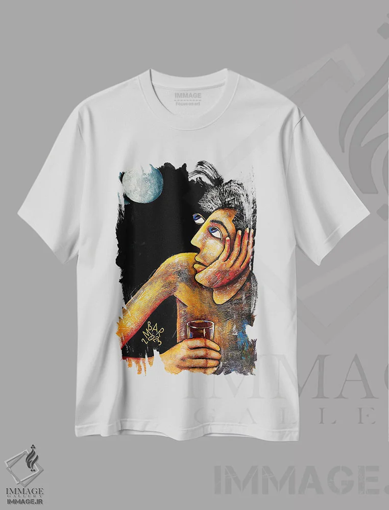 تیشرت سفید طرح دار – تیشرت گرافیکی ,تقاطع دو ماه اثر میخائیل بارانوفسکی immage.ir