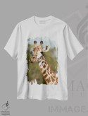 تیشرت سفید طرح دار – تیشرت طبیعت ,زرافه ماسایدر علفزارهای اوپرمارا، ماسای مارا، کنیا اثر جو و مری ان مک دونالد فروشگاه ایماژ