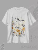 تیشرت سفید طرح دار – تیشرت هنری ,سه زاغی و یک مرغ سیاه اثر میشل کمپل فروشگاه ایماژ