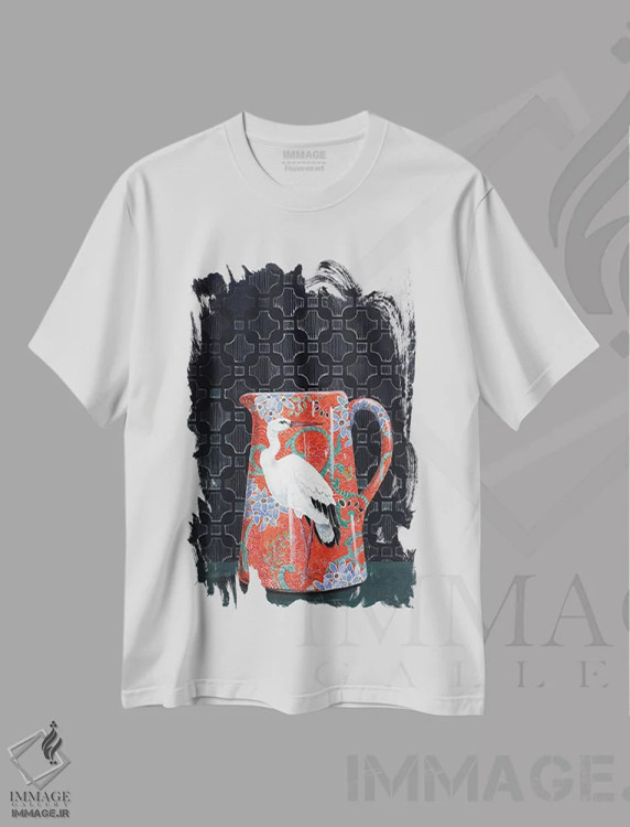 تیشرت سفید طرح دار – تیشرت هنری ,پارچ قرمز با نقش لک لک اثر میری اشت immage.ir