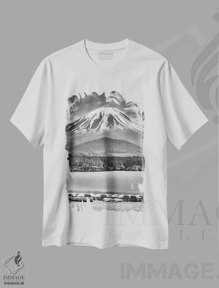 تیشرت سفید طرح دار – تیشرت طبیعت ,دریاچه شاعرانه شوجی با منظره چشمگیر فوجی اثر ملانی ویولا immage.ir