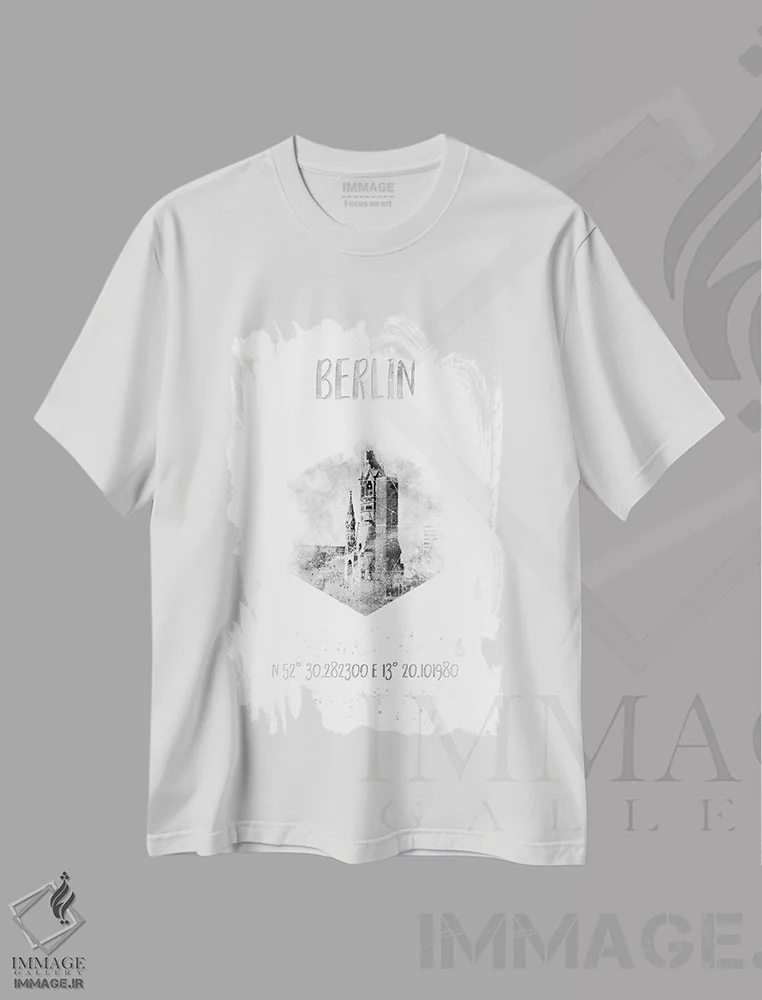 تیشرت سفید طرح دار – تیشرت شهری ,مختصات برلین اثر ملانی ویولا فروشگاه ایماژ