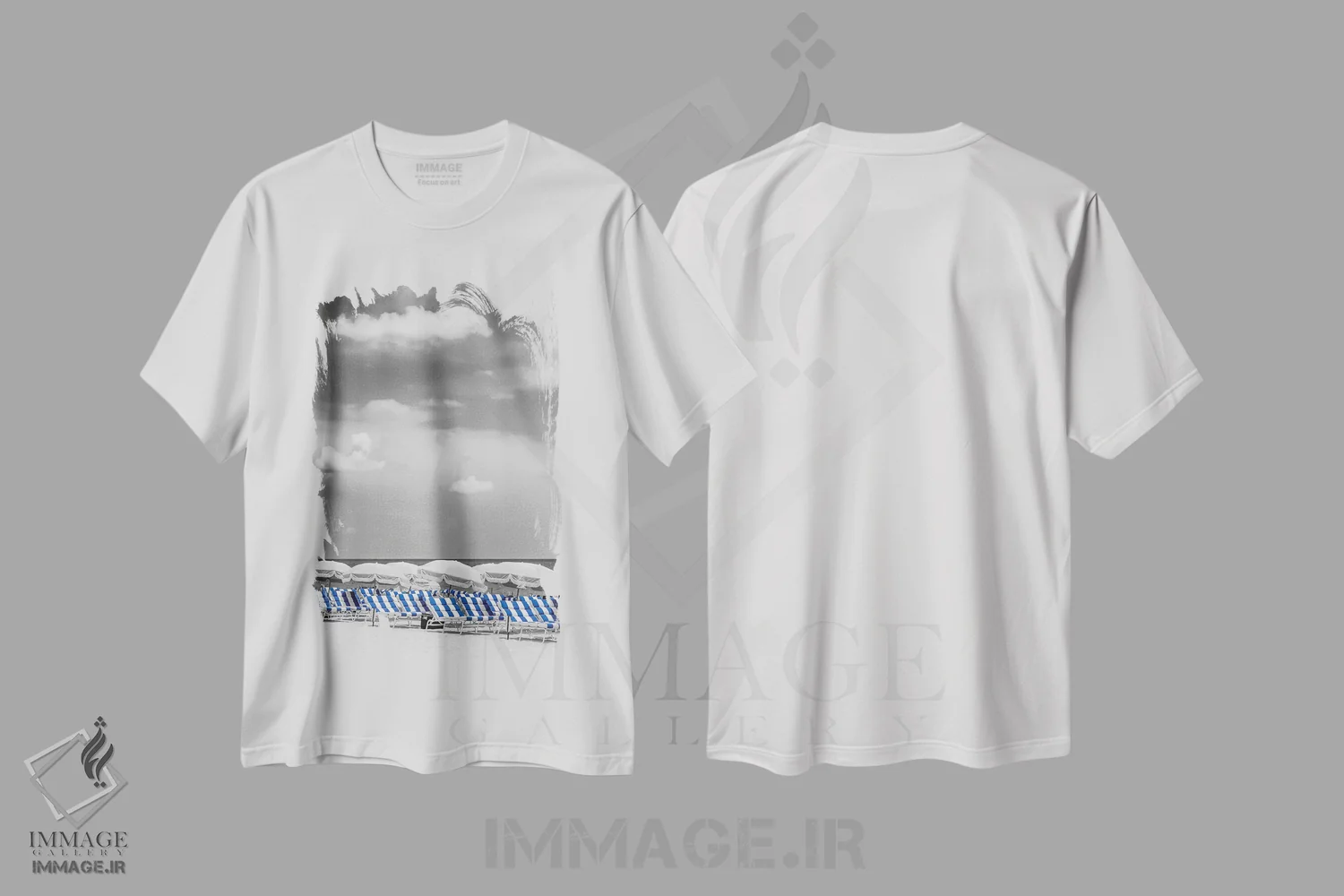 تیشرت سفید طرح دار – تیشرت تابستانی ,صحنه ساحل با برجستگی رنگ آبی اثر ملانی ویولا immage.ir