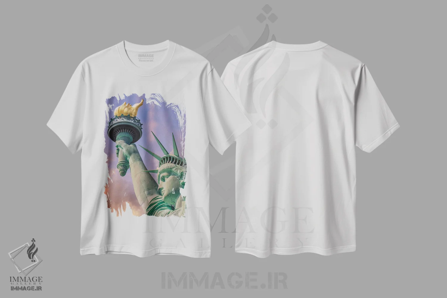 تیشرت سفید طرح دار – تیشرت منظره شهری ,مجسمه آزادی نیویورک در غروب آفتاب اثر ملانی ویولا immage.ir
