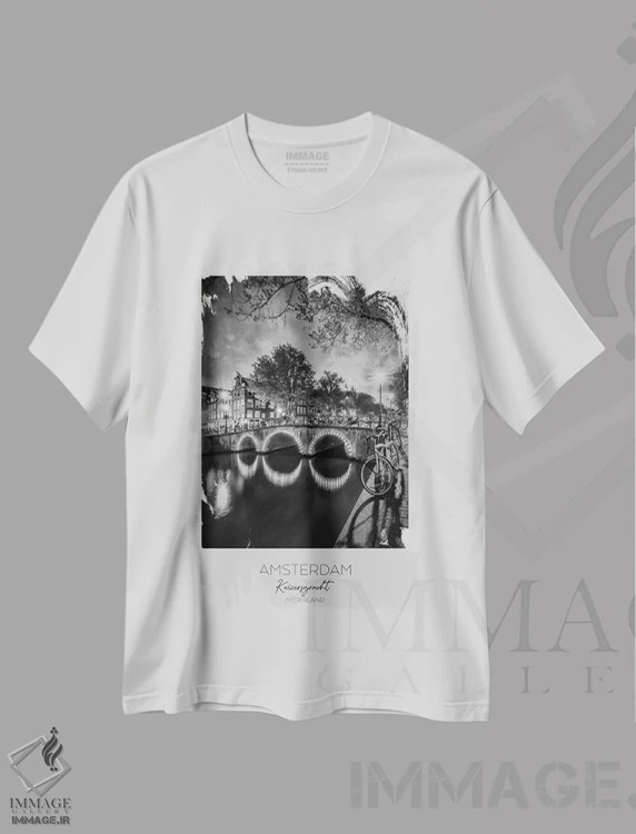 تیشرت سفید طرح دار – تیشرت شهری ,در کانون توجه: منظره شبانه رؤیایی آمستردام از کایزرزگراخت اثر ملانی ویولا فروشگاه ایماژ