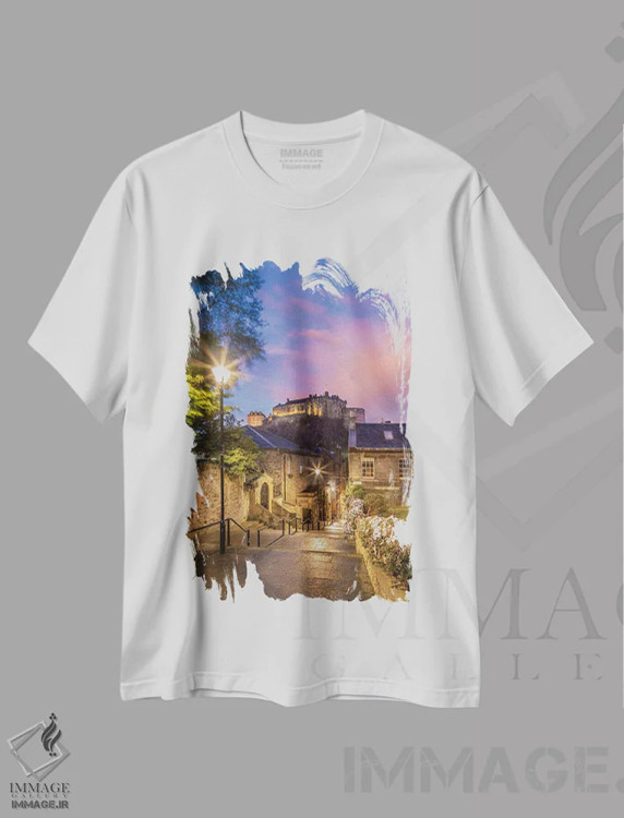 تیشرت سفید طرح دار – تیشرت طبیعت ,غروب دل انگیز قلعه ادینبورگ اثر ملانی ویولا فروشگاه ایماژ