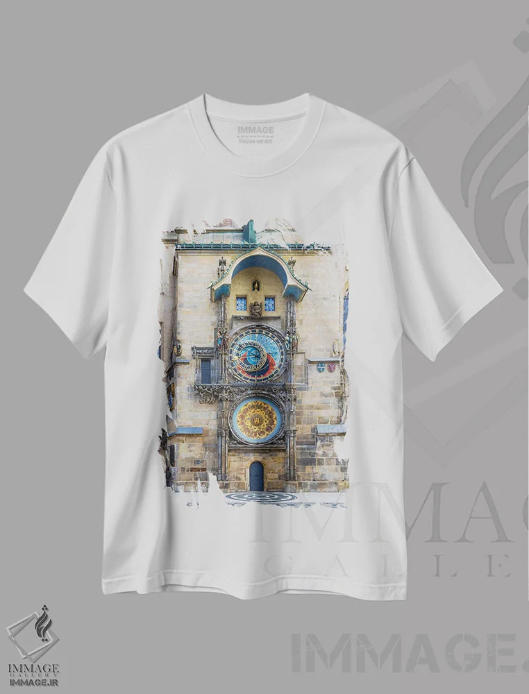 تیشرت سفید طرح دار – تیشرت گرافیکی ,ساعت نجومی پراگ اثر ملانی ویولا immage.ir