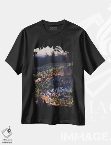 تیشرت مشکی طرح دار – تیشرت طبیعت ,غروب کوه پیمایی با گل های بنفش وحشی اثر نیچر مجیک فروشگاه ایماژ