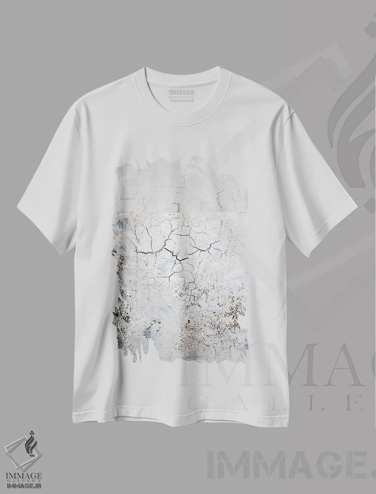 تیشرت سفید طرح دار – تیشرت انتزاعی ,ترک ها اثر مارتینا هارتوش immage.ir