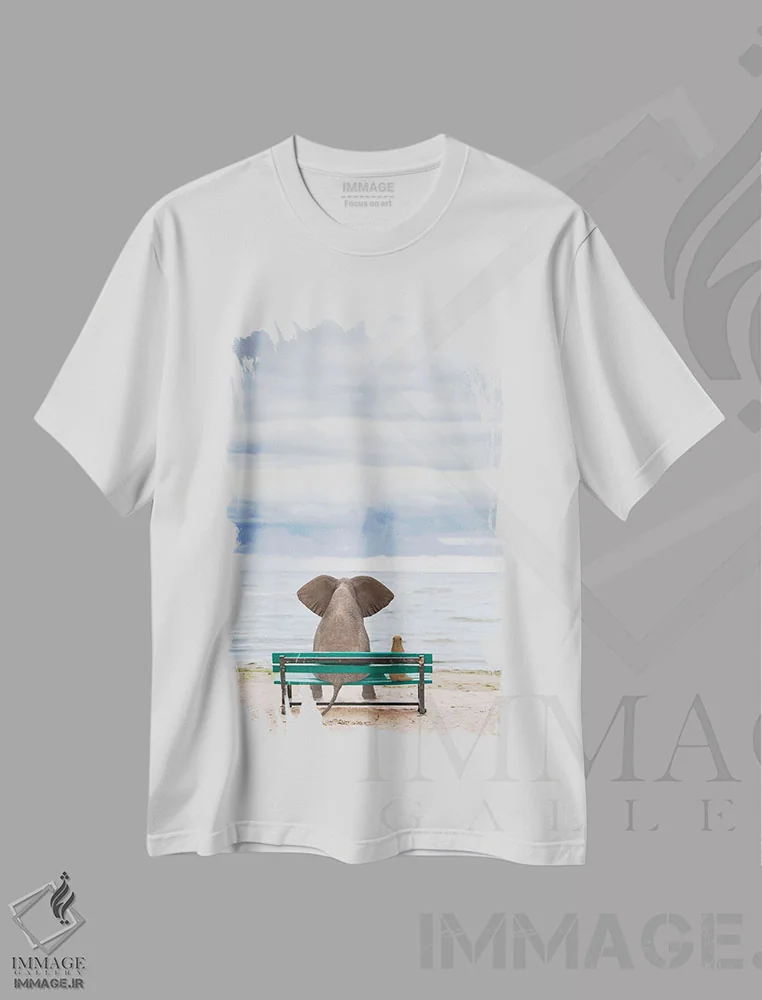 تیشرت سفید طرح دار – تیشرت هنری ,فیل و سگ روی نیمکت کنار دریا نشسته اند اثر مایک کیف فروشگاه ایماژ
