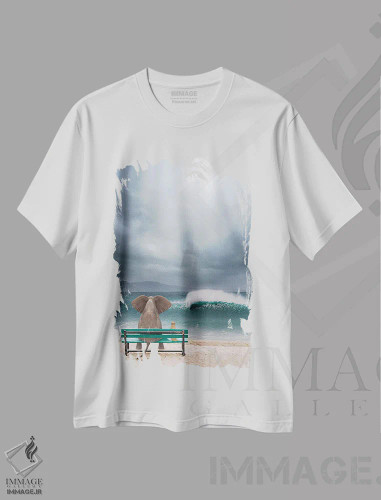 تیشرت سفید طرح دار – تیشرت حیوانات ,فیل و سگ کنار دریا در طوفان نشسته اند اثر مایک کیف فروشگاه ایماژ
